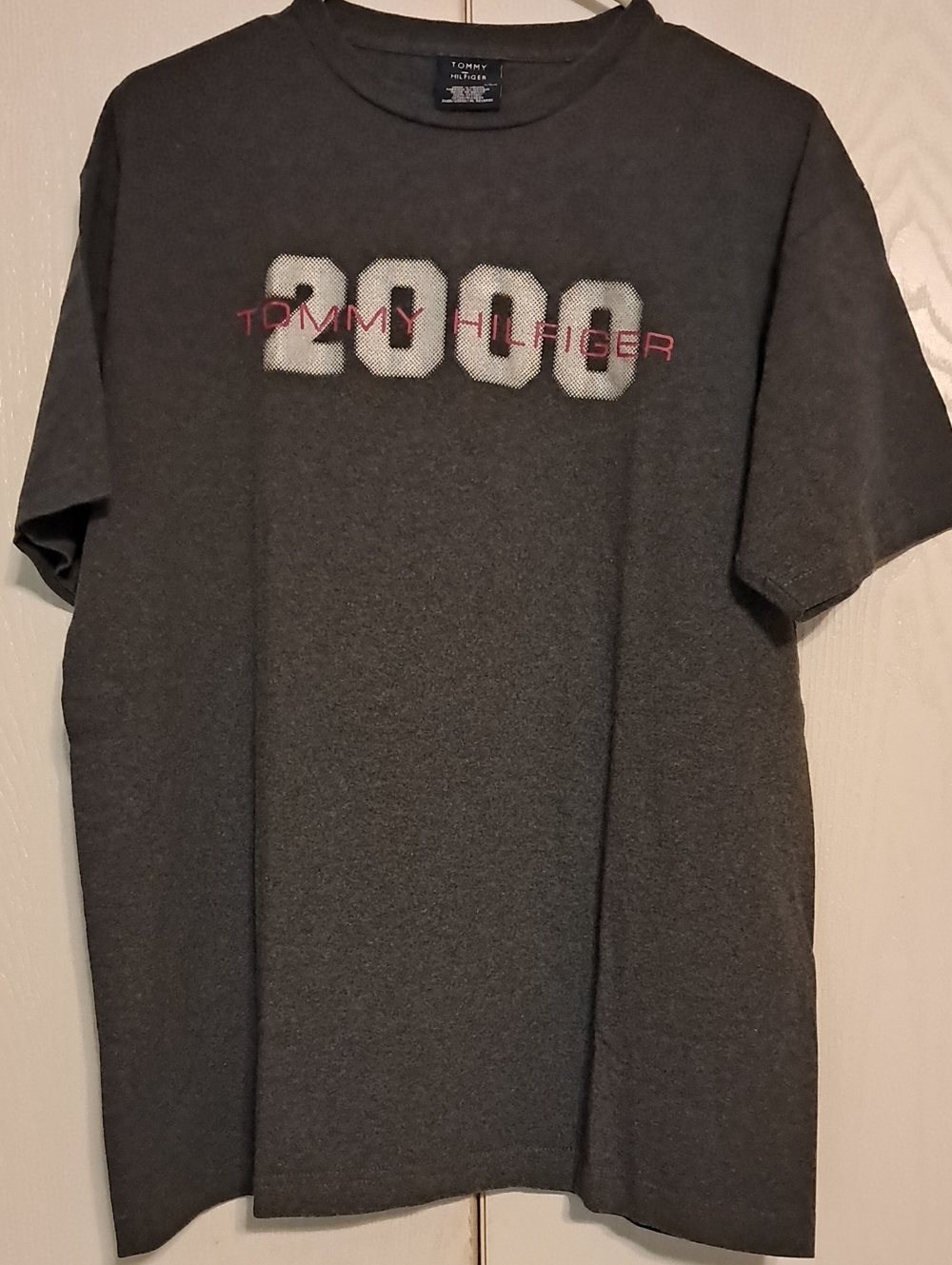 Tommy Hilfiger Charcoal Graphic '2000' Tee with Red Logo